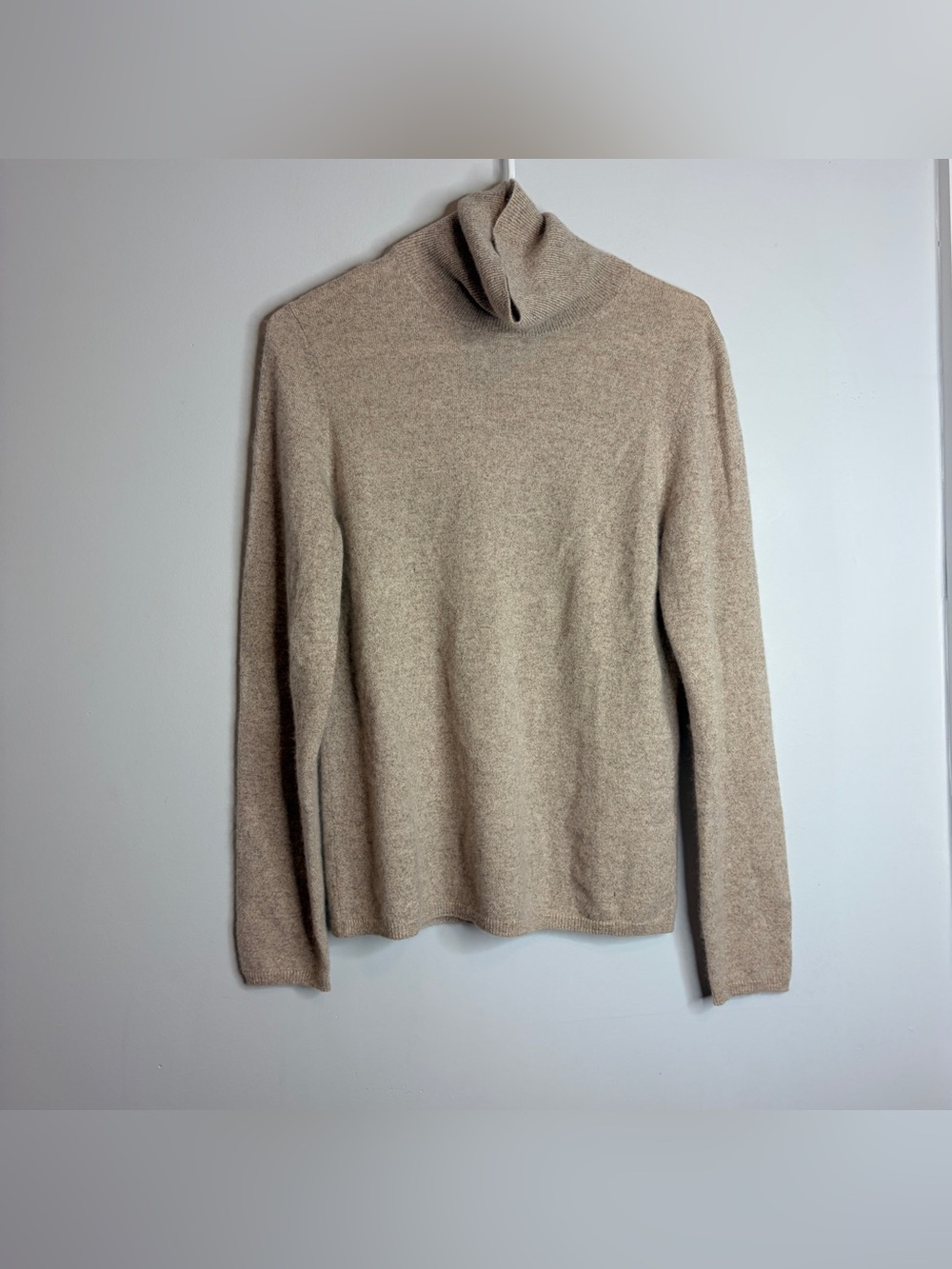 Mc Duff 100% Cashmere Beige Turtleneck Sweater - Classic Knit‎ Medium
